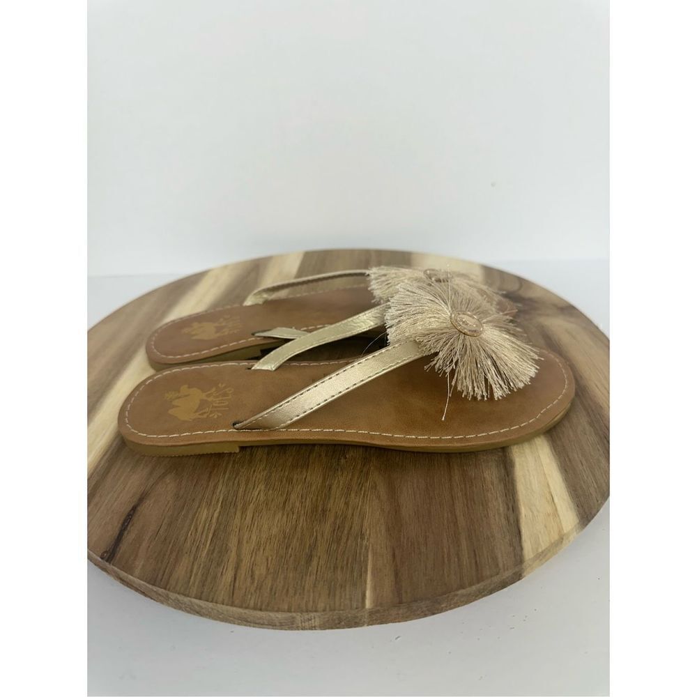 CAMEL TOES women's 7 Sandals Pom Pom Coin Shoes